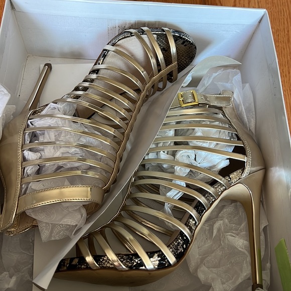 Steven Madden high heels 👠 - Picture 5 of 6